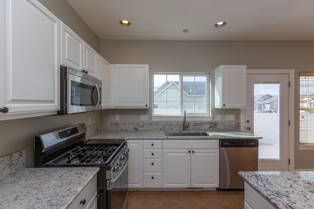 624 Orange Grove Way, Grand Junction, CO 81504