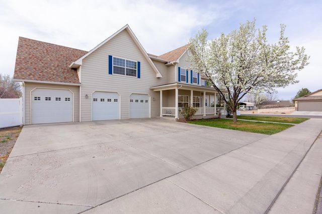624 Orange Grove Way, Grand Junction, CO 81504