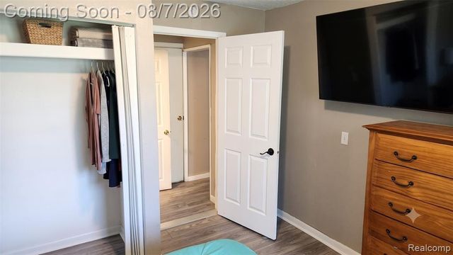 2179 S Term Street, Burton, MI 48519