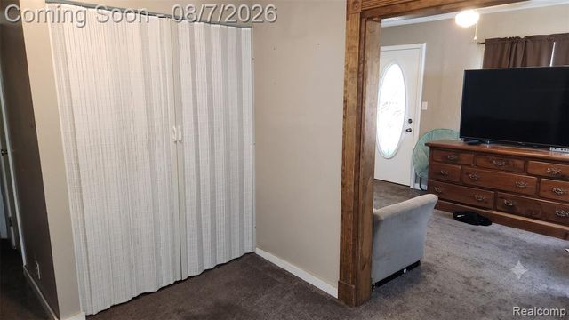 2179 S Term Street, Burton, MI 48519