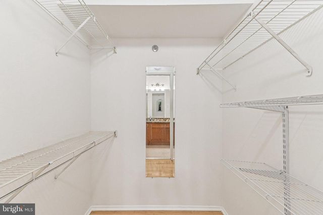 3307 WYNDHAM CIR #4159, Alexandria, VA 22302