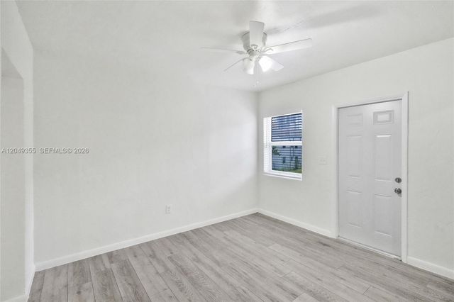 200 NW 13th St 5, Miami, FL 33136