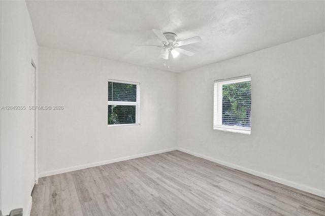 200 NW 13th St 5, Miami, FL 33136