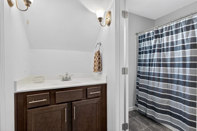 125 Ervin St, Hendersonville, TN 37075