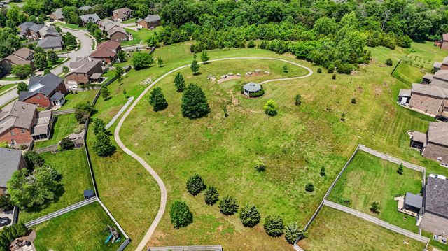 125 Ervin St, Hendersonville, TN 37075