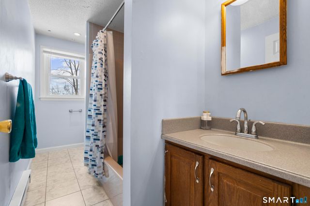 121 Village Street, Bristol, CT 06010