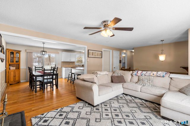 121 Village Street, Bristol, CT 06010