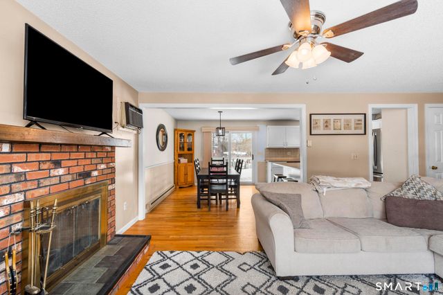 121 Village Street, Bristol, CT 06010