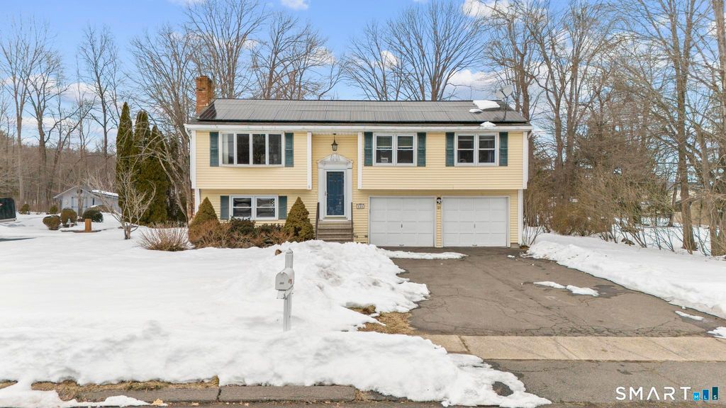 121 Village Street, Bristol, CT 06010