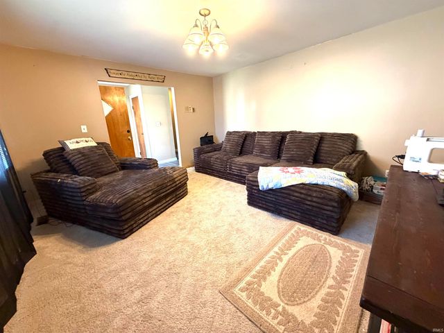 168 E North Street, Spencer, IN 47460