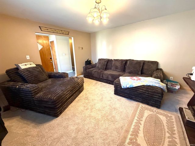 168 E North Street, Spencer, IN 47460