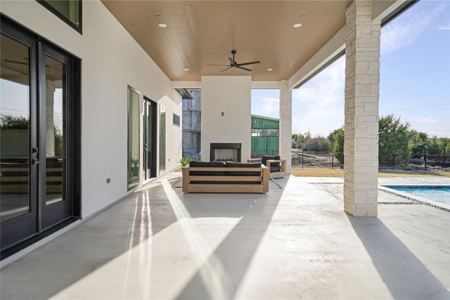 323 Longview Place, Heath, TX 75032