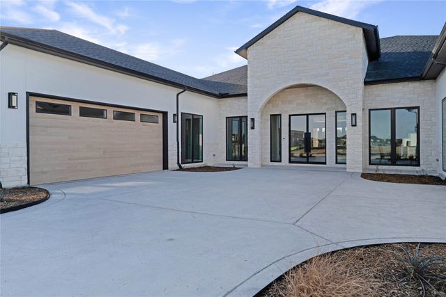 323 Longview Place, Heath, TX 75032