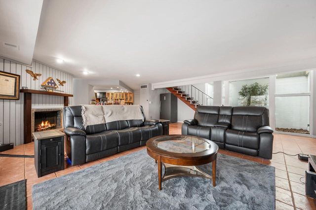 6171 Pleasant Hill DRIVE, West Bend, WI 53095