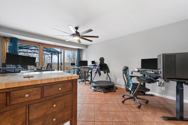 6171 Pleasant Hill DRIVE, West Bend, WI 53095