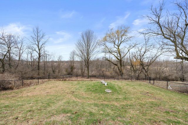 6171 Pleasant Hill DRIVE, West Bend, WI 53095