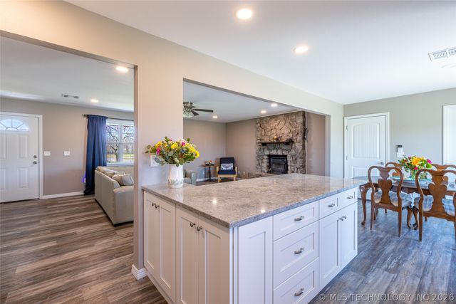 29580 N 3950 Road, Ochelata, OK 74051