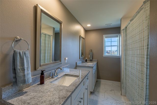 29580 N 3950 Road, Ochelata, OK 74051