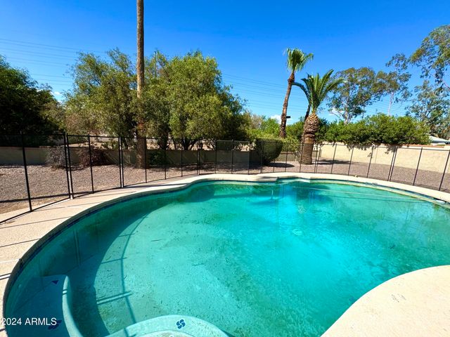 8120 E Appaloosa Trail, Scottsdale, AZ 85258