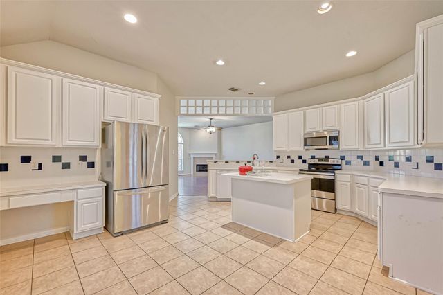 23646 Hawkins Creek Court, Katy, TX 77494
