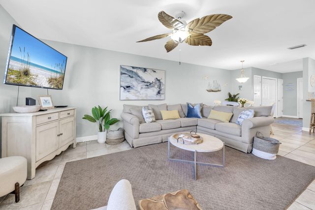 241 Ellis Road UNIT 43, Miramar Beach, FL 32550
