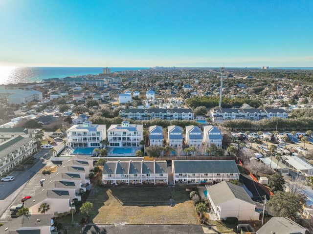 241 Ellis Road UNIT 43, Miramar Beach, FL 32550