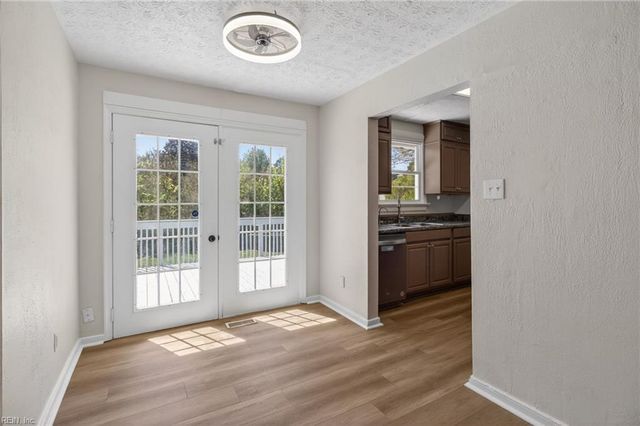 914 Foley DR, Williamsburg, VA 23185