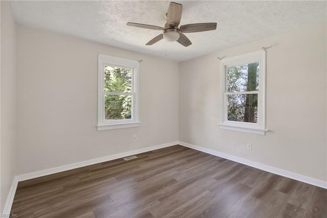 914 Foley DR, Williamsburg, VA 23185