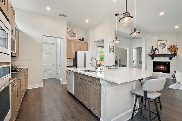 5812 Antelope Well LN, Austin, TX 78738