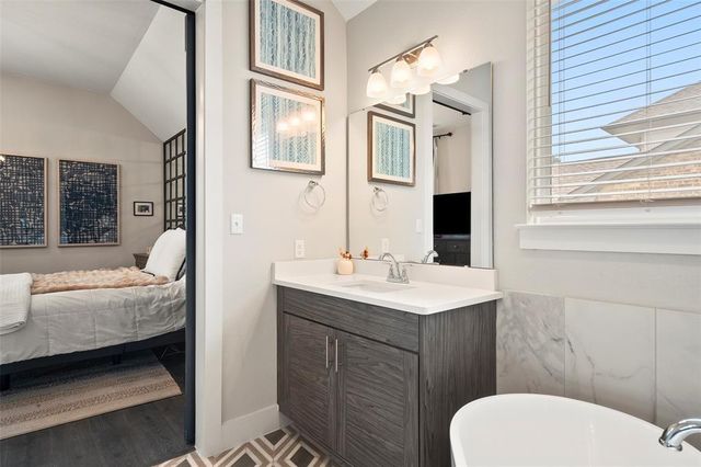 5812 Antelope Well LN, Austin, TX 78738