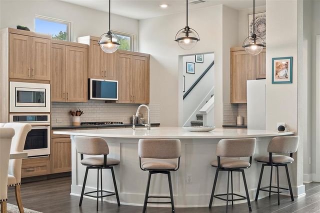 5812 Antelope Well LN, Austin, TX 78738