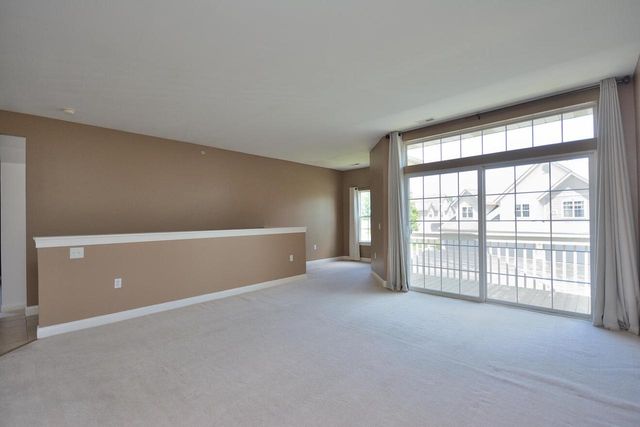 8536 S Stratford ROAD, Oak Creek, WI 53154