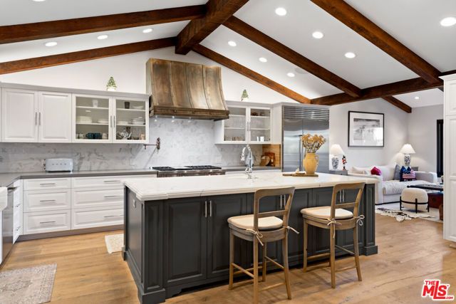 4920 Llano Drive, Woodland Hills (los Angeles), CA 91364