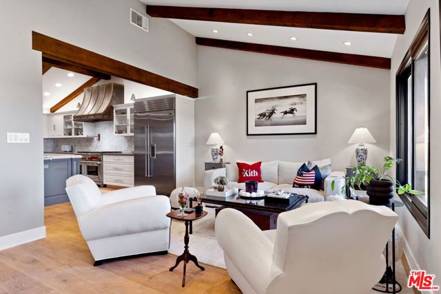 4920 Llano Drive, Woodland Hills (los Angeles), CA 91364