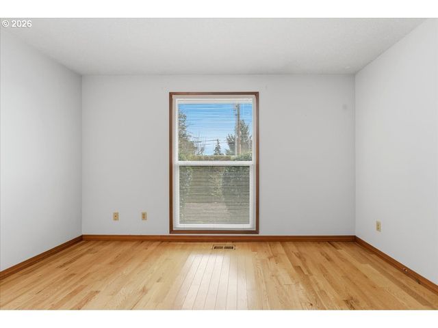 5212 Sw BARCLAY Ct, Beaverton, OR 97005