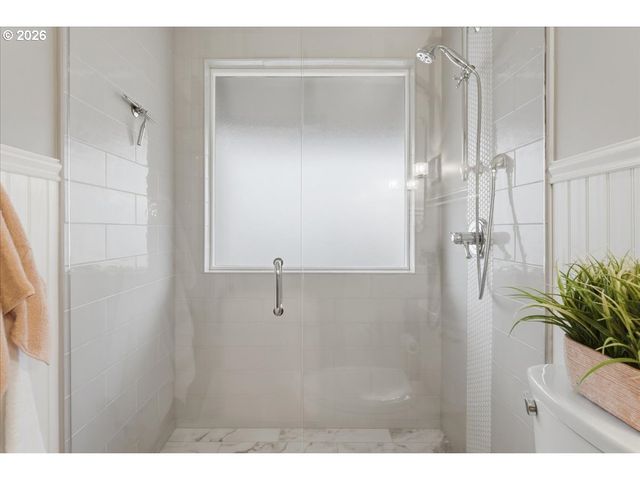 5212 Sw BARCLAY Ct, Beaverton, OR 97005