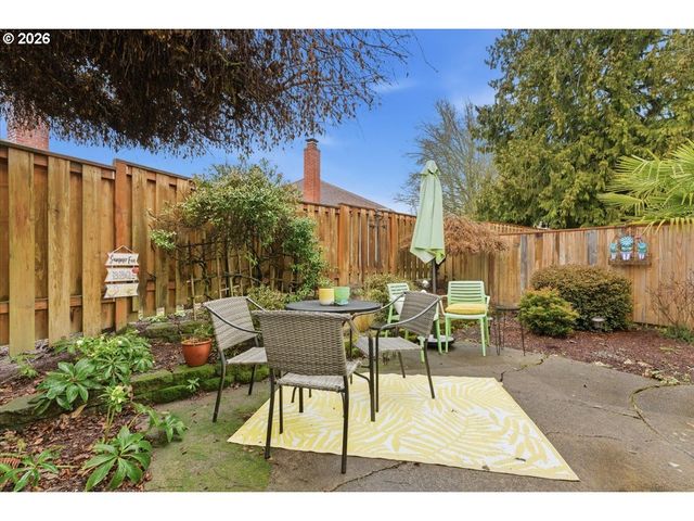 5212 Sw BARCLAY Ct, Beaverton, OR 97005