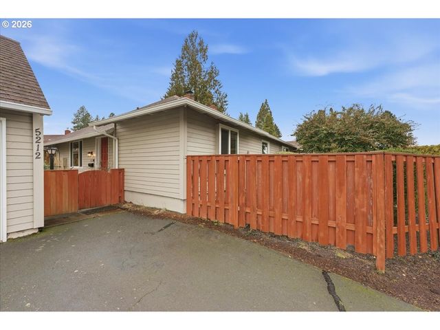5212 Sw BARCLAY Ct, Beaverton, OR 97005