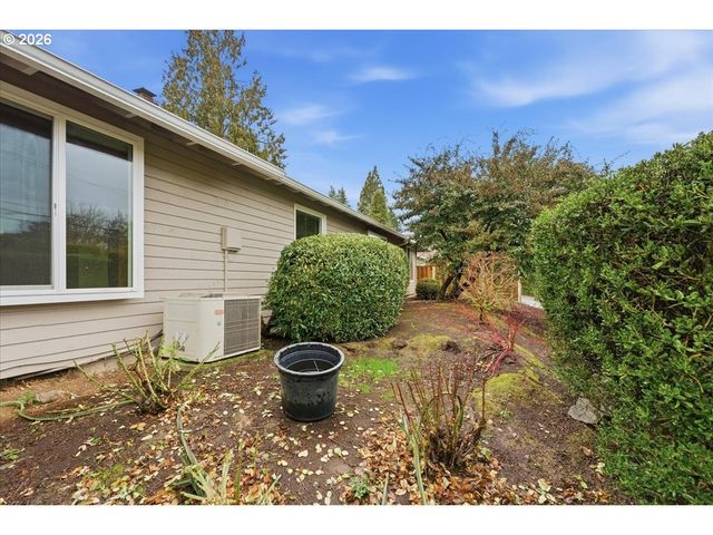 5212 Sw BARCLAY Ct, Beaverton, OR 97005