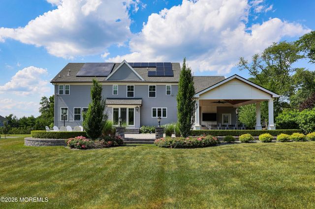 8 Legend Hollow Court, Freehold, NJ 07728