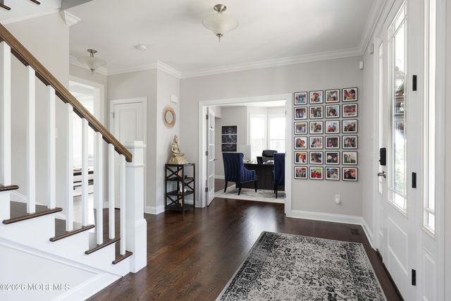 8 Legend Hollow Court, Freehold, NJ 07728