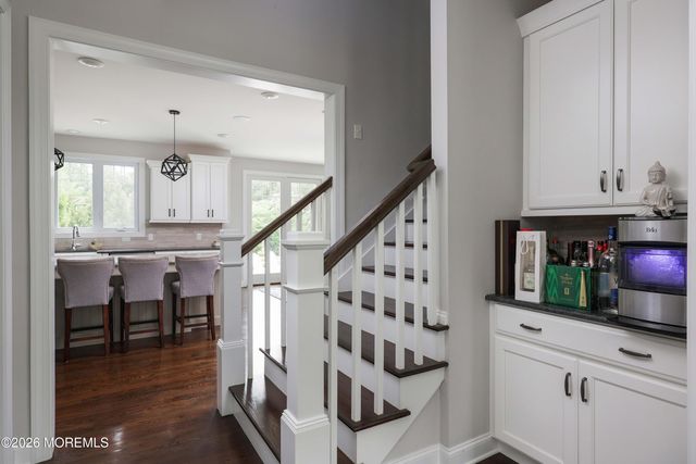 8 Legend Hollow Court, Freehold, NJ 07728