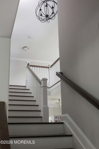 8 Legend Hollow Court, Freehold, NJ 07728
