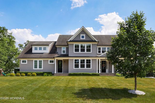 8 Legend Hollow Court, Freehold, NJ 07728