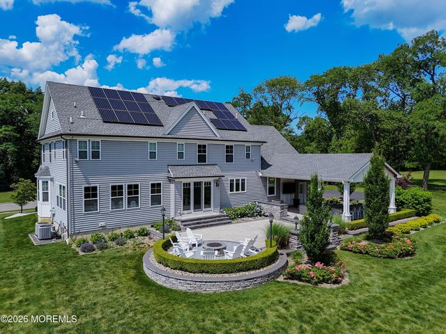 8 Legend Hollow Court, Freehold, NJ 07728