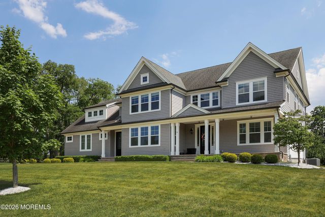 8 Legend Hollow Court, Freehold, NJ 07728