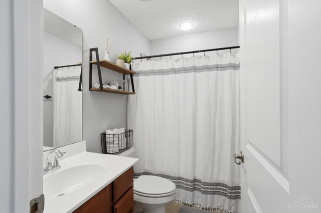 5709 Rachels View, Liberty Twp, OH 45011