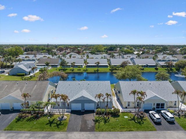 2538 SE Tropical East Circle, Port St. Lucie, FL 34952