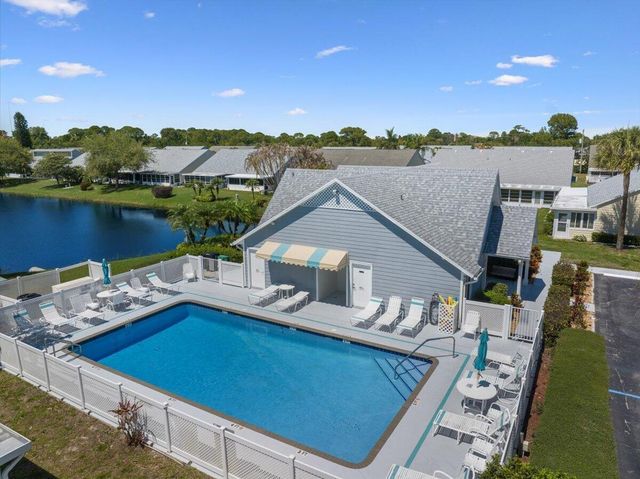 2538 SE Tropical East Circle, Port St. Lucie, FL 34952