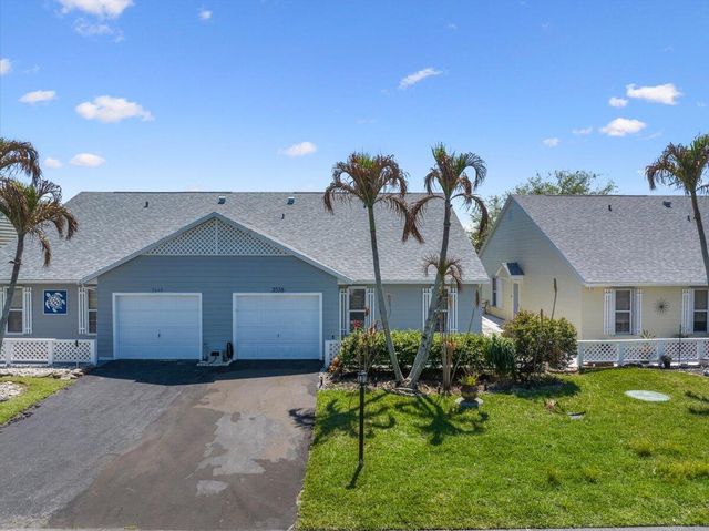 2538 SE Tropical East Circle, Port St. Lucie, FL 34952